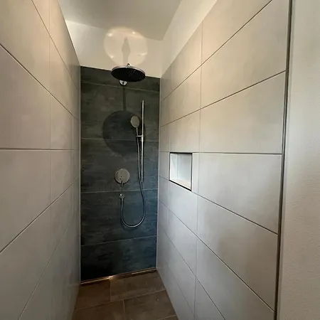Sarah Tatil Evi *